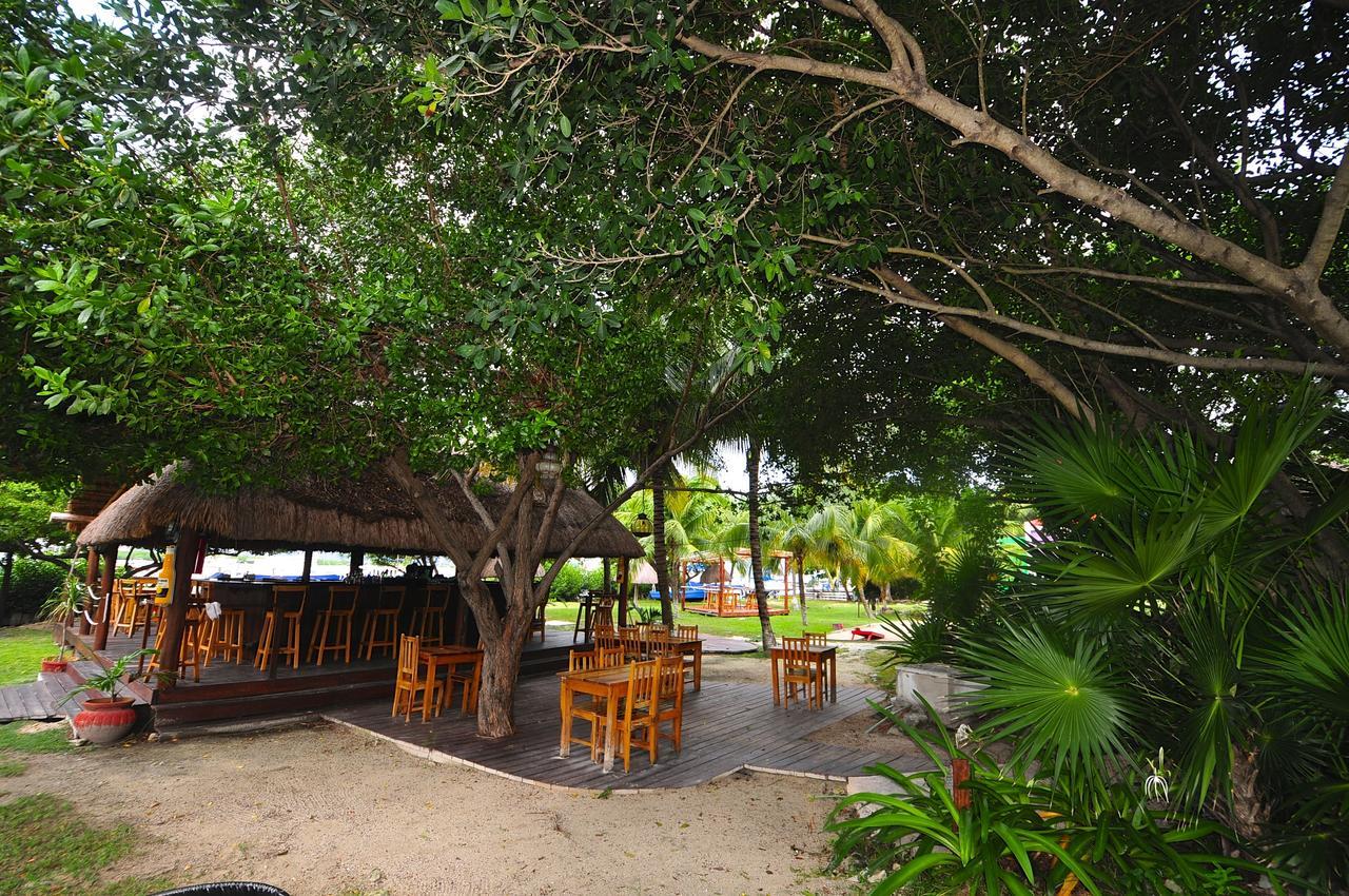 Marina Paraiso Isla Mujeres Hotel Exterior foto